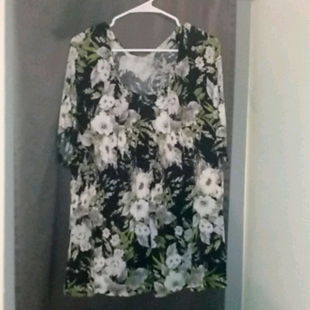 Pleated front floral tshirt